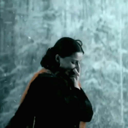 Looking Back Nelly Furtado GIF - Looking Back Nelly Furtado Try Song GIFs