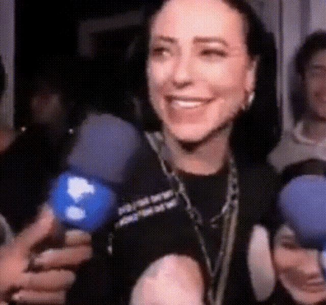 Paolla Oliveira Laughing GIF - Paolla Oliveira Laughing Happy GIFs