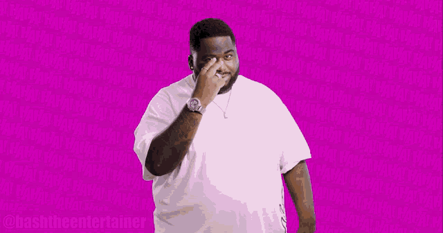 Bash The Entertainer Watching You GIF - Bash The Entertainer Watching You Eyes On You GIFs