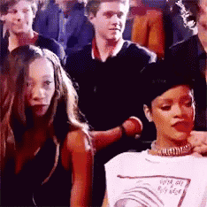 Rih1 GIF