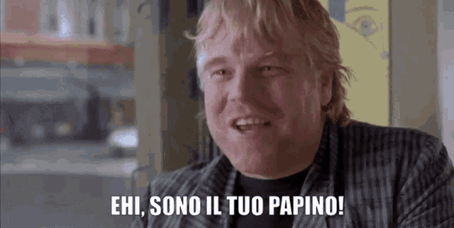 a man says " ehi sono il tuo papino " in a movie scene