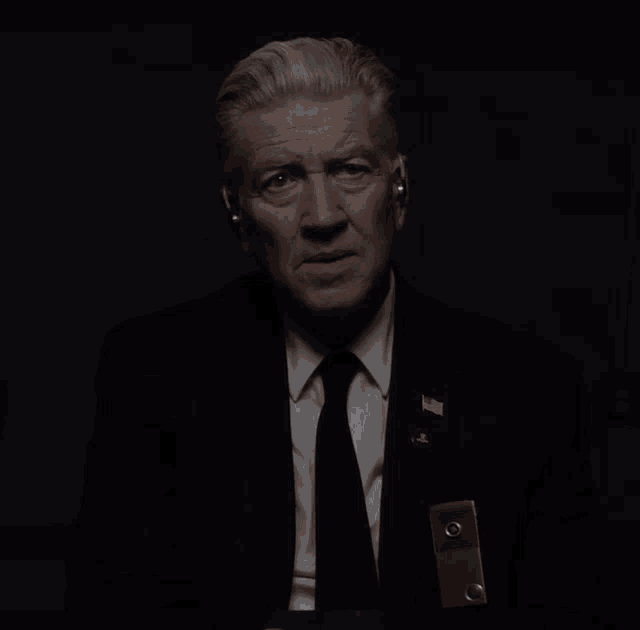Twin Peaks David Lynch GIF - Twin Peaks David Lynch Hello Friend GIFs