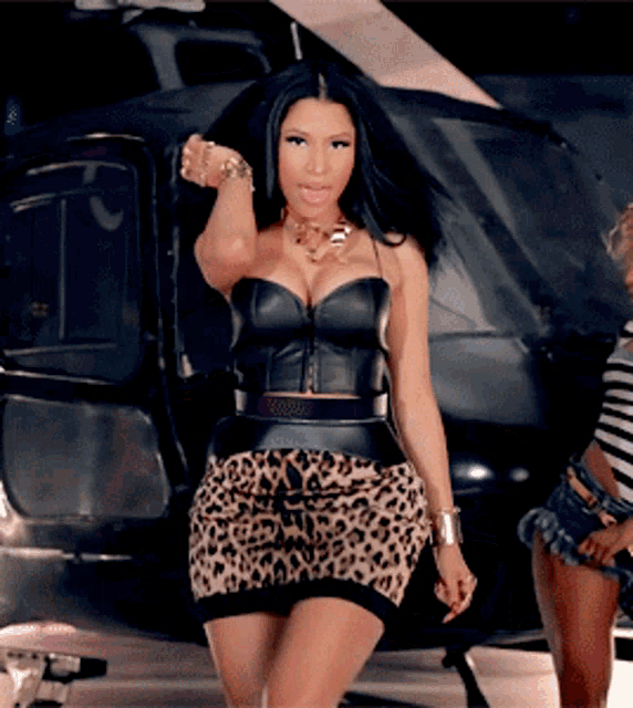 Nicki Minaj Dance GIF - Nicki Minaj Dance Pose GIFs