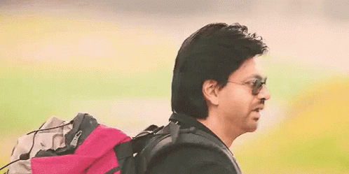 Hasanshabbir Shah Rukh GIF - Hasanshabbir Shah Rukh Backpack GIFs