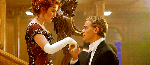 Titanic Hand Kiss GIF - Titanic Dicaprio Leonardo GIFs