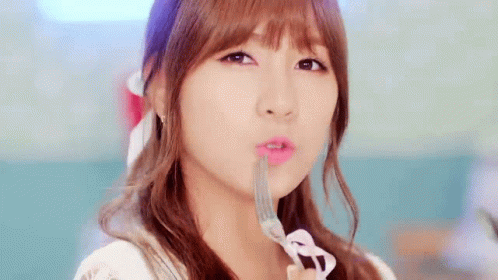 Hayoung Apink Fork GIF - Hayoung Apink Fork Oh Hayoung GIFs