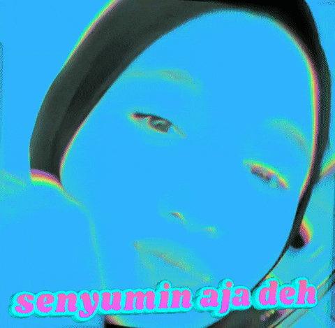 a picture of a girl with senyumin aja deh written on the bottom