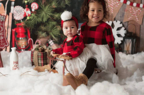 Baby Family Picture GIF - Baby Family Picture Happy GIFs