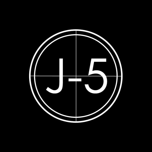 J-5 GIF - J-5 GIFs