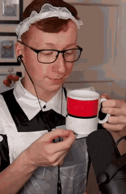Patterrz Sip GIF - Patterrz Sip Maid Outfit GIFs
