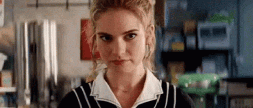 Capitan America And Lily James Steve Rogers GIF - Capitan America And Lily James Lily James Steve Rogers GIFs