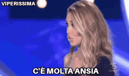 a woman says c ' e molta ansia in a video