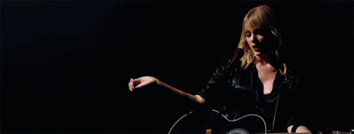 Breathe Out Taylor Swift GIF - Breathe Out Taylor Swift City Of Lover GIFs
