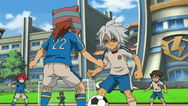 a soccer player with the number 22 on his back