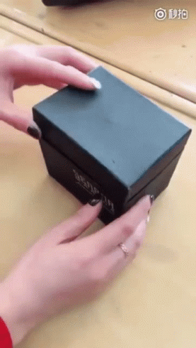 Open Box Ring GIF - Open Box Ring Unboxing GIFs