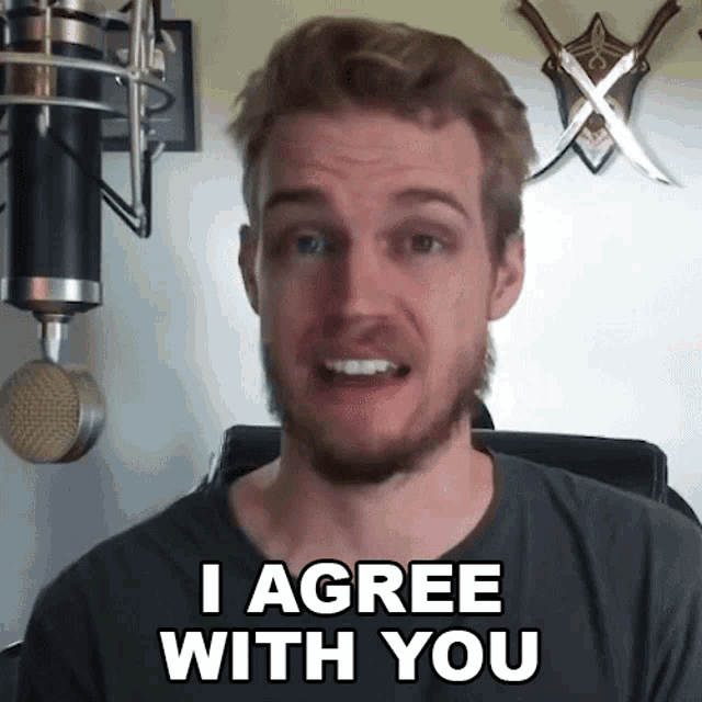 I Agree With You Klaus GIF - I Agree With You Klaus Klaus Gaming GIFs