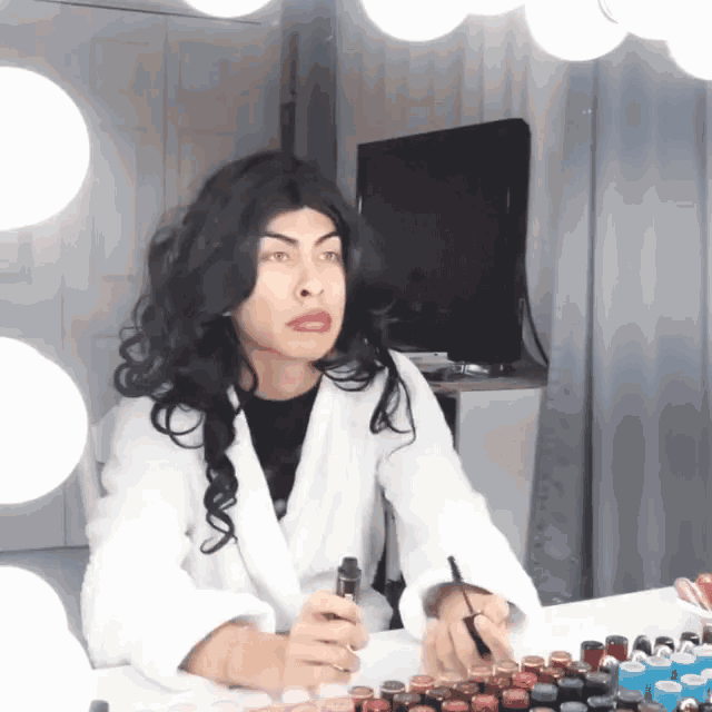 Makeup Gone Wrong What The Heck GIF - Makeup Gone Wrong What The Heck I Look Terrible GIFs