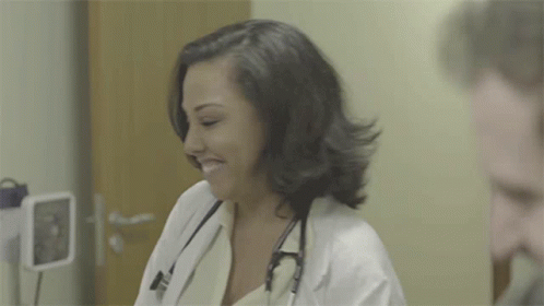 Medica Doutora GIF - Medica Doutora Laughing GIFs
