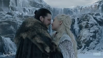 Jon And Dany Kiss Kissing GIF - Jon And Dany Kiss Kissing Embrace GIFs