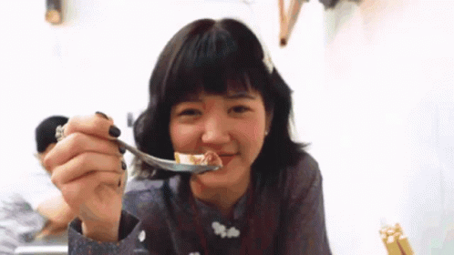 June Bnk48 Eating GIF - June Bnk48 Eating Cute GIFs