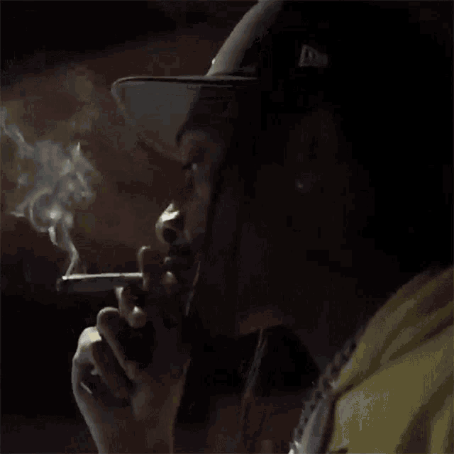 Smoke A Cigar Wiz Khalifa GIF - Smoke A Cigar Wiz Khalifa Take A Puff GIFs