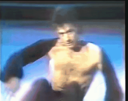 Claquage Cuisse GIF - Claquage Cuisse Dance GIFs