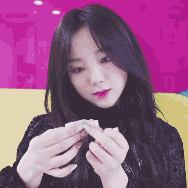 Surpised Confused GIF - Surpised Confused Lovelyz GIFs