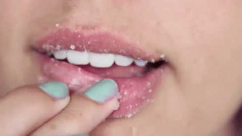 Diy Lip Scrup GIF - Diy Lip Scrub Beauty GIFs
