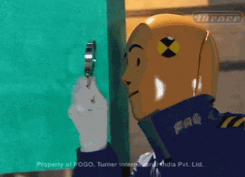 Observe And Report Watch Closely GIF - Observe And Report Watch Closely Watching You GIFs