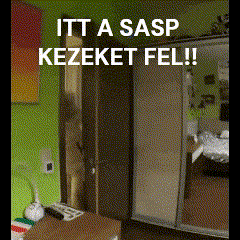 a picture of a room with the words " itt a sasp kezeket fel "