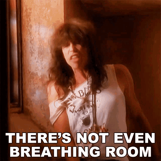Theres Not Even Breathing Room Steven Tyler GIF - Theres Not Even Breathing Room Steven Tyler Aerosmith GIFs
