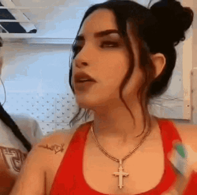 Kl Linduras GIF