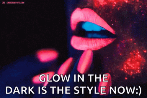 Nails Glow In The Dark GIF - Nails Glow In The Dark Is The Style Now GIFs