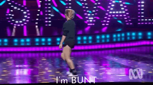 Bunt Demi Lardner GIF - Bunt Demi Lardner Im Bunt GIFs