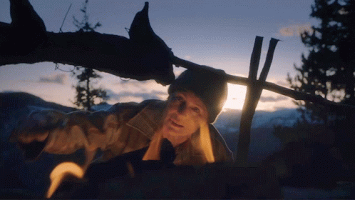 Campfire Cooking Edee Mathis GIF - Campfire Cooking Edee Mathis Robin Wright GIFs