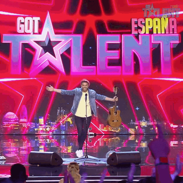 Bailar Dani Martínez GIF - Bailar Dani Martínez Got Talent España GIFs