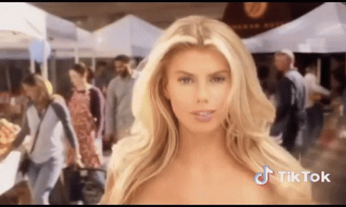 Who Is This Charlotte Mckinney GIF - Who Is This Charlotte Mckinney Pretty GIFs
