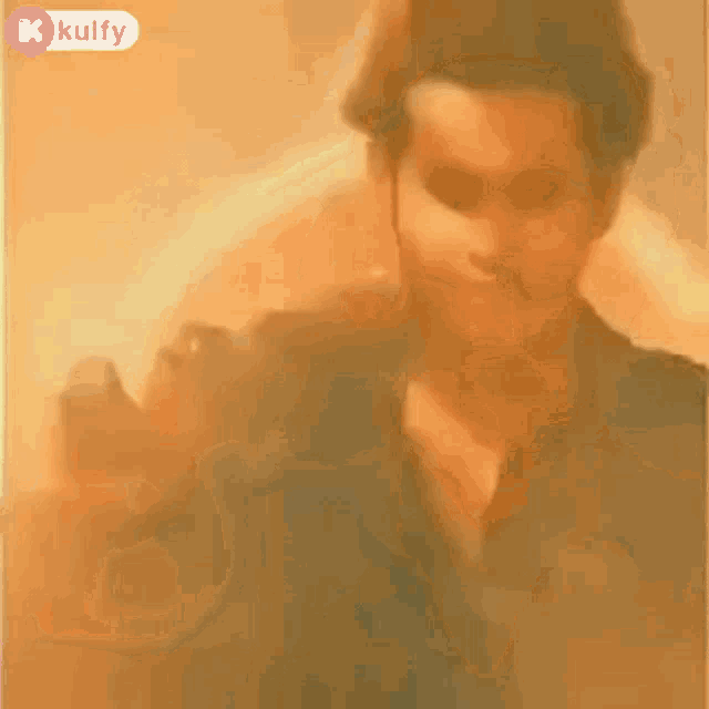 Athidi Look Vintage Superstar Is Back Gif GIF - Athidi Look Vintage Superstar Is Back Gif Trending GIFs