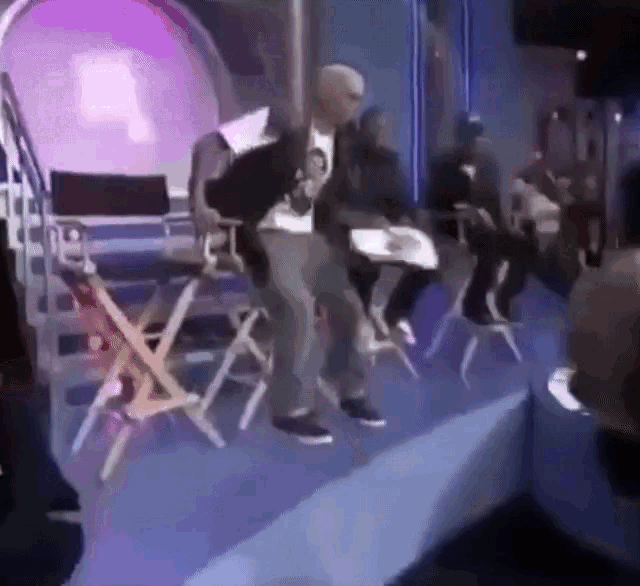 Chris Brown Walks Off GIF - Chris Brown Walks Off Stage GIFs