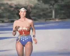 Kort GIF - Wonder Woman Running Omw GIFs