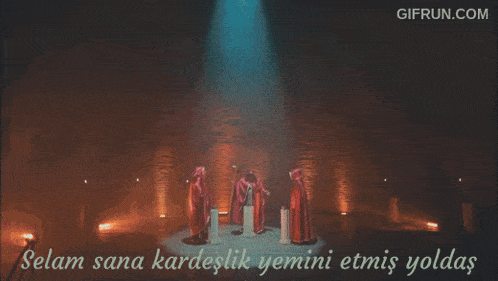 a man in a red cape with the words selam sana kardeslik yenini etmis yoldas on the bottom