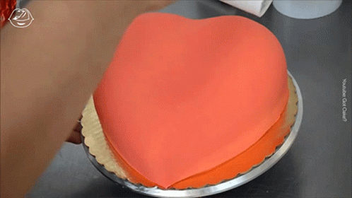 Cake Valentines Day Cake GIF - Cake Valentines Day Cake Heart Cake GIFs