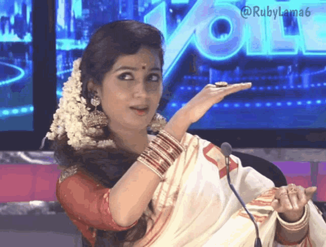 Shreya Ghoshal Dance GIF