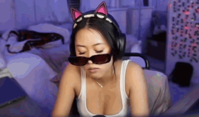Froxy Froxygirl GIF - Froxy Froxygirl Vibing GIFs
