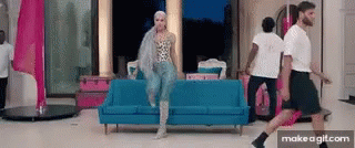 Iggy Azalea Hair Flip GIF - Iggy Azalea Hair Flip My Rich Started From The Bottom GIFs