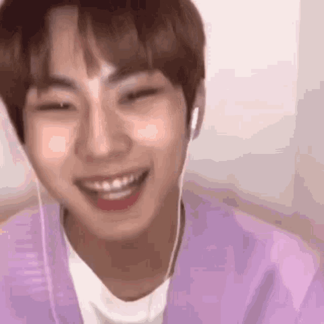Jungwon Nikran6dan GIF - Jungwon Nikran6dan Jungwon Laughing GIFs