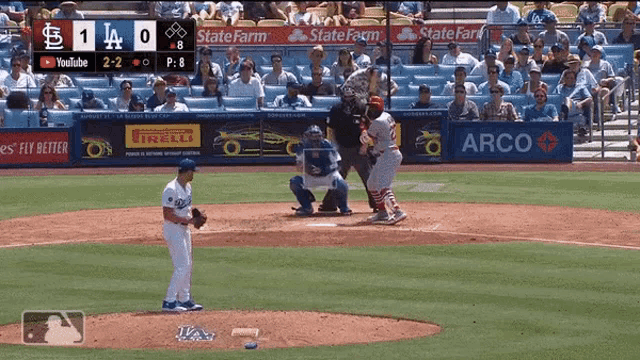 a baseball game between the dodgers and cardinals