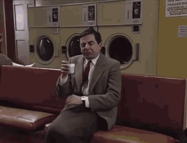 Funny Mr Bean GIF - Funny Mr Bean Laundry GIFs