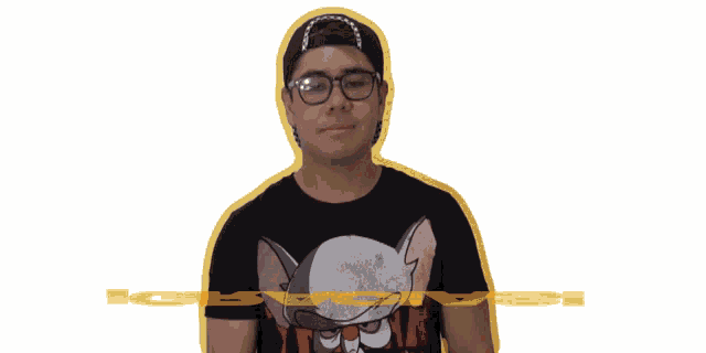a man wearing glasses and a black shirt with the word gracias on it
