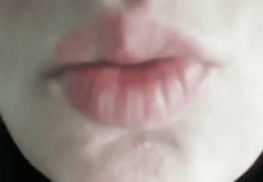 Nota Kiss GIF - Nota Kiss Lips GIFs